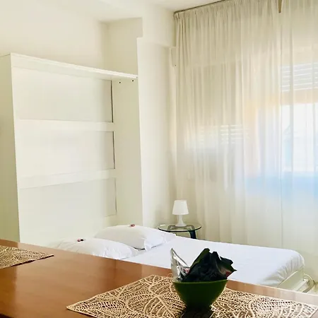 Guest House *