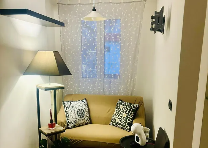 Guest House *